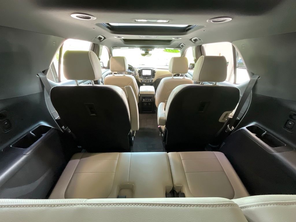 Used 2023 Red Chevrolet Premier image 24