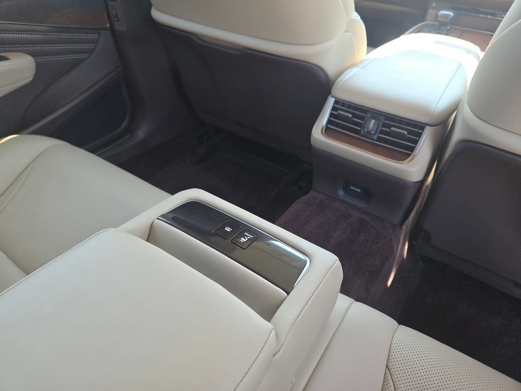 Used 2018 White Pearl Lexus 500 Base image 32