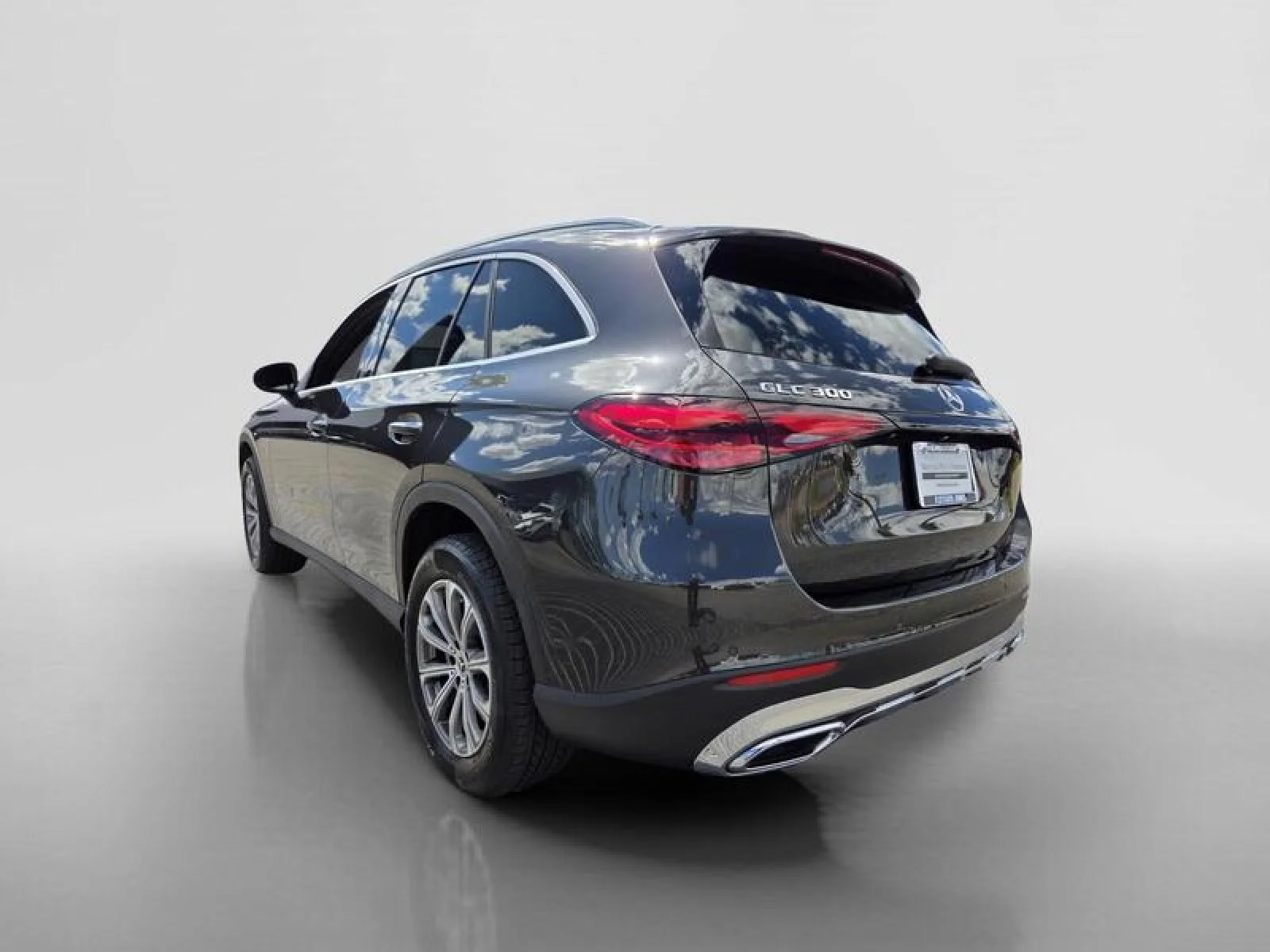 Certified Used 2026 Graphite Grey Metallic Mercedes-Benz GLC 300 image 3