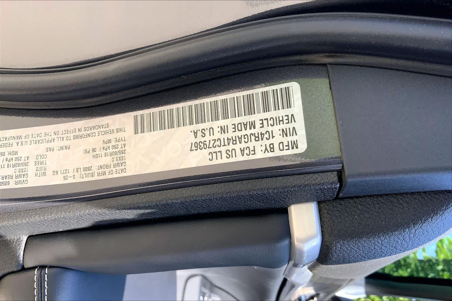 New 2026 Baltic Gray Metallic Clear-Coat Exterior Paint Jeep Laredo Altitude image 20