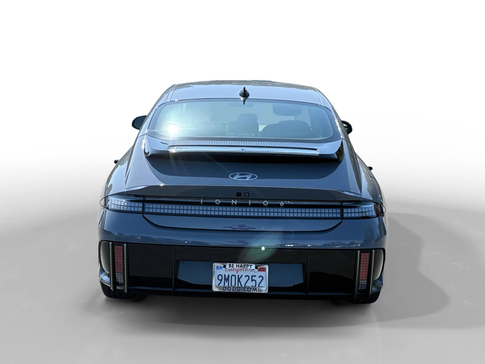 Certified Used 2024 Blue Hyundai SEL image 4
