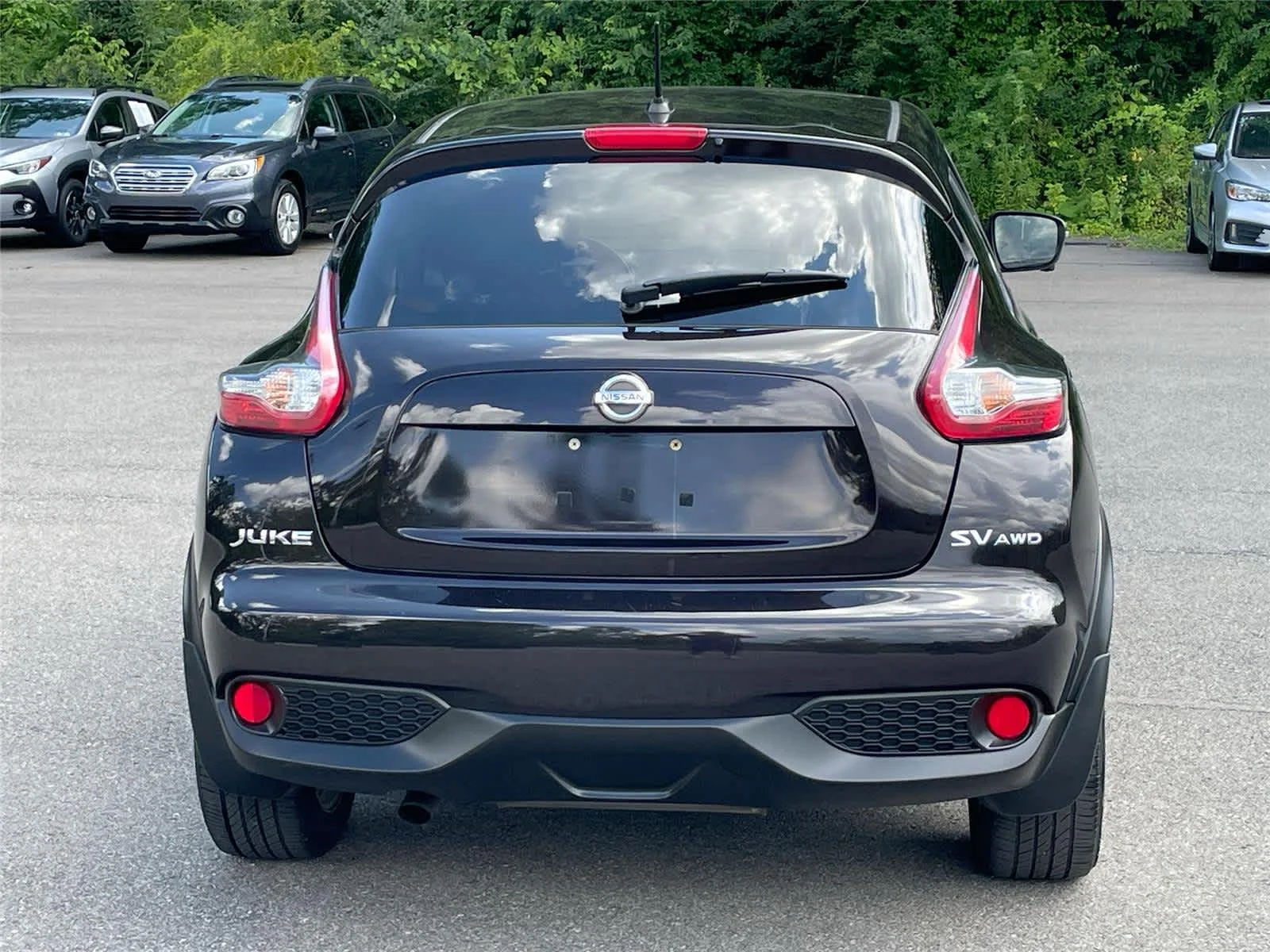 Used 2016 Bordeaux Black Nissan SV image 4