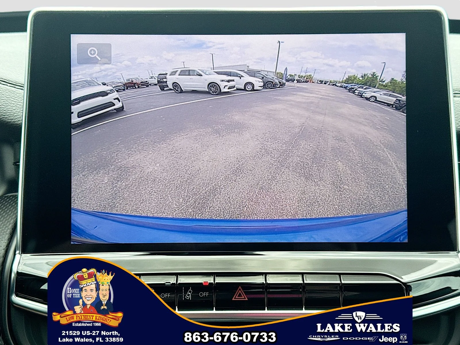 New 2026 Hydro Blue Pearl-Coat Exterior Paint Jeep Latitude image 12