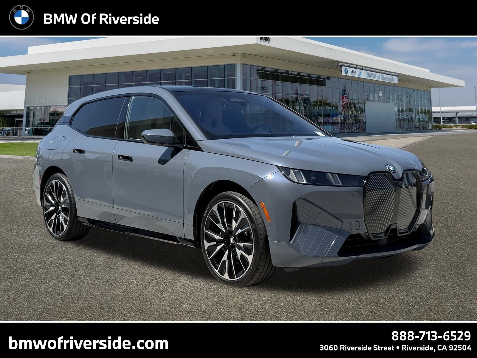 2026 BMW iX xDrive60's photo