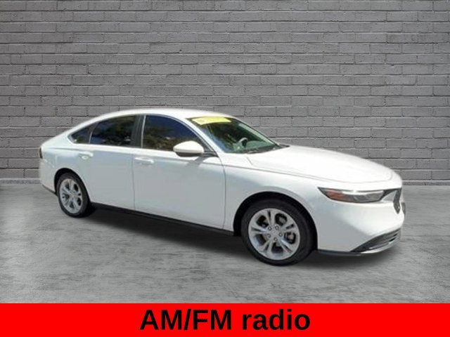 Used 2023 White Honda LX image 10