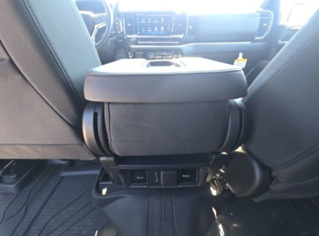 2025 Chevrolet Silverado 1500 LT - Photo 25