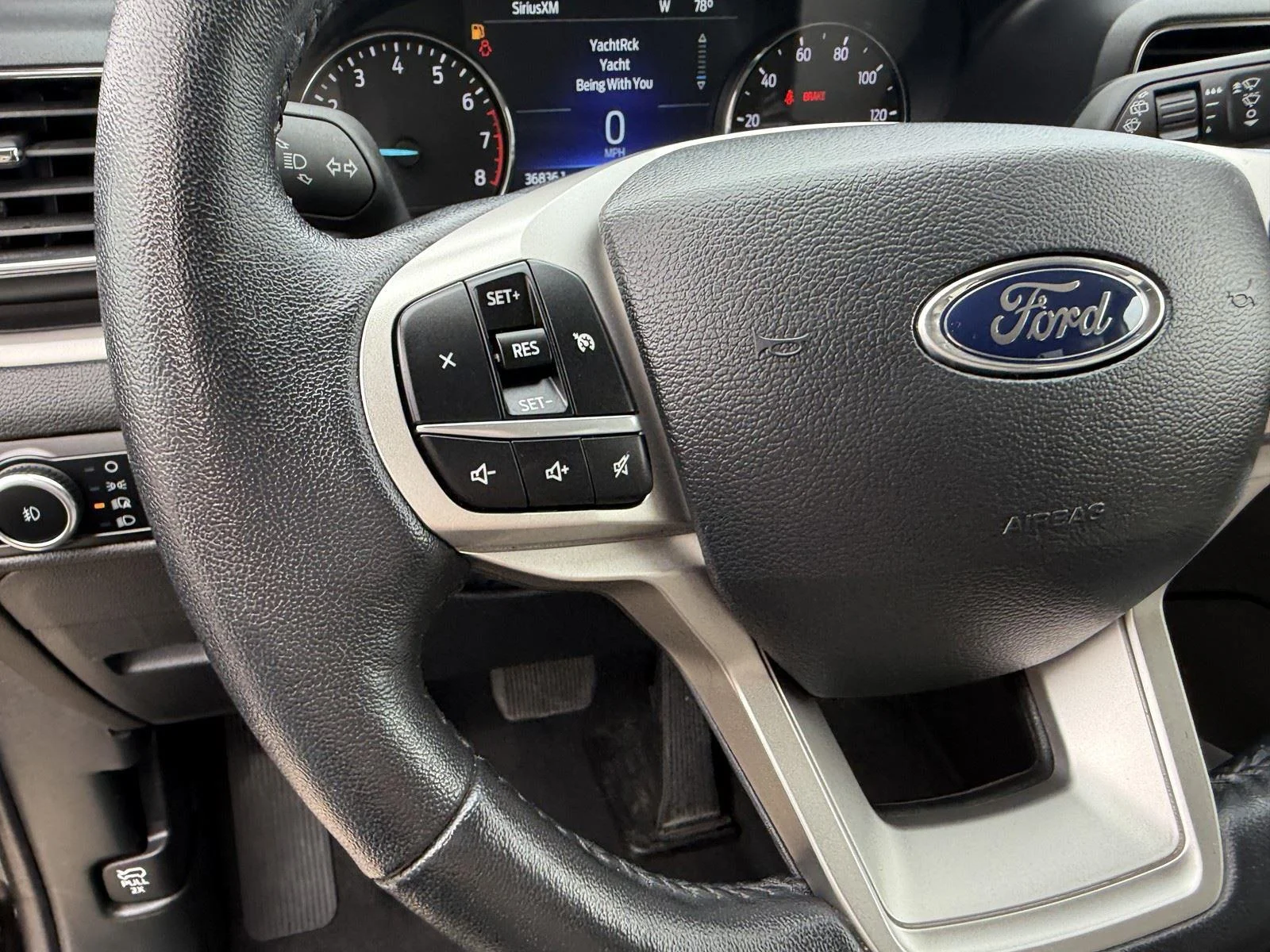 Used 2024 Agate Black Ford XLT image 19