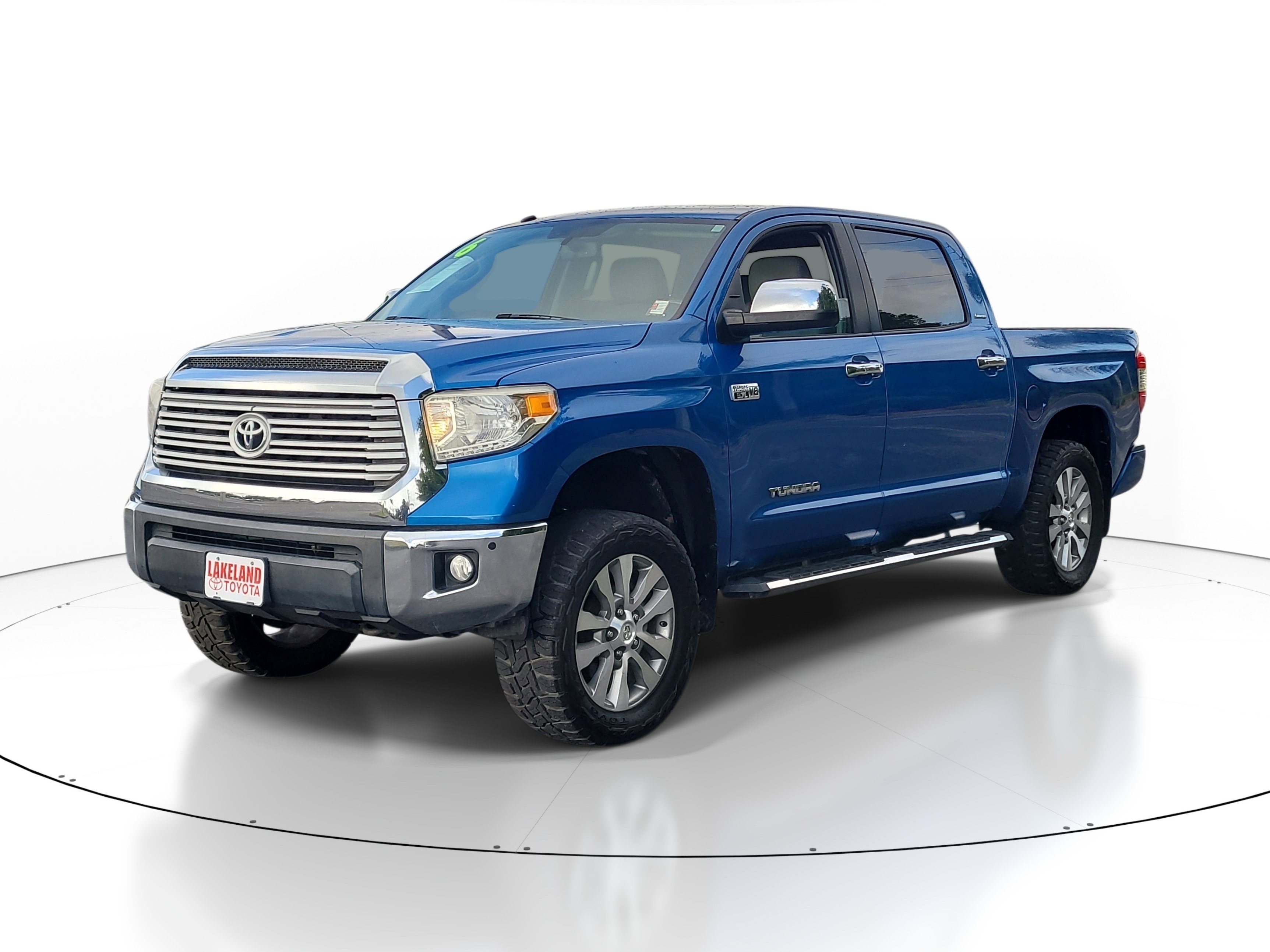 Used 2016 Blazing Blue Toyota LTD image 3