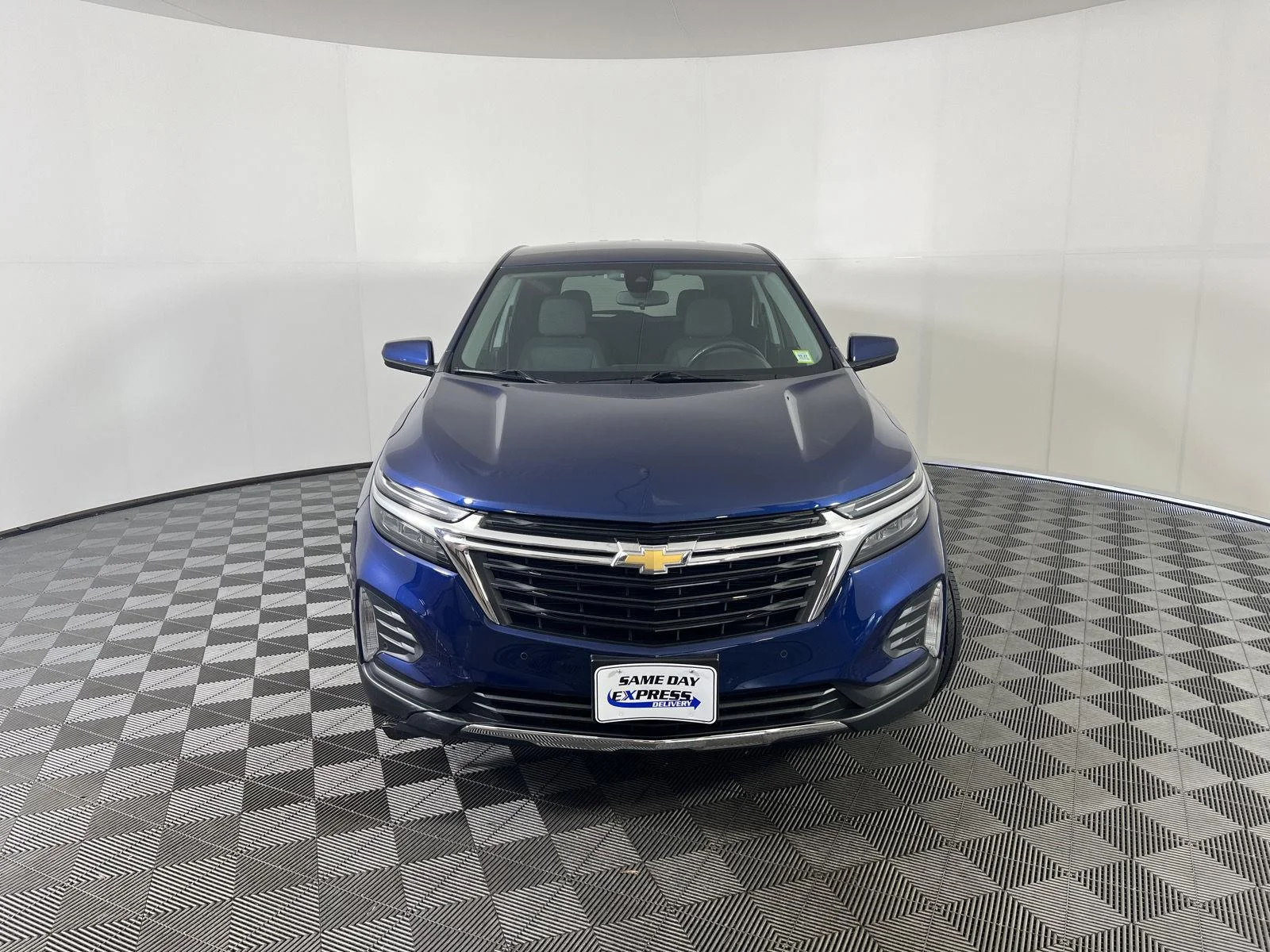 Used 2022 BLUE GLOW METALLIC Chevrolet LT image 22
