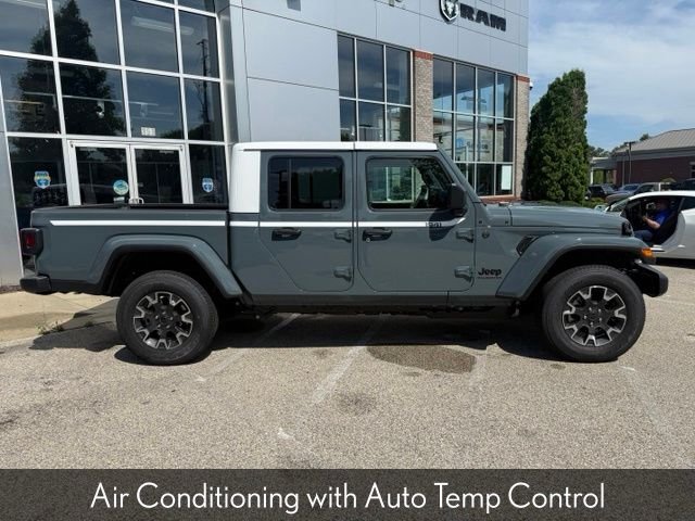 New 2026 Anvil Clearcoat Jeep Sahara image 8