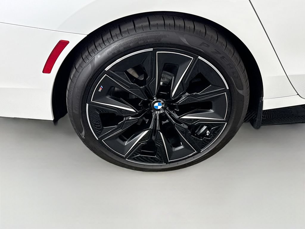 Used 2026 White Metallic BMW eDrive50 image 33