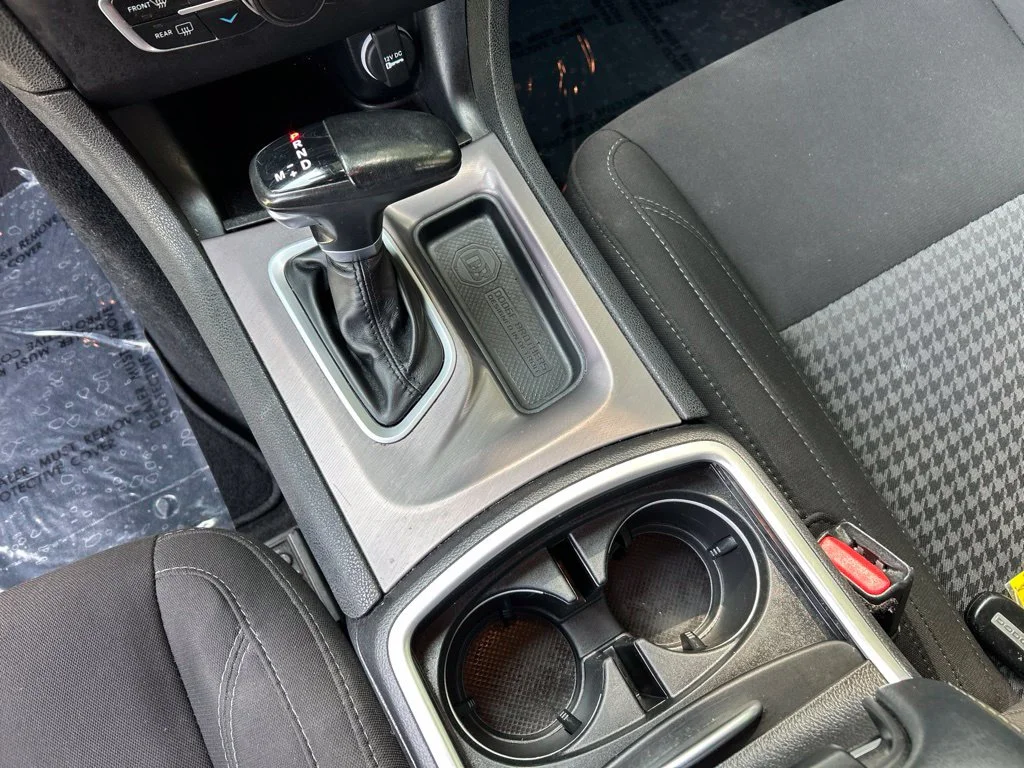 Used 2023 Silver Dodge SXT image 21