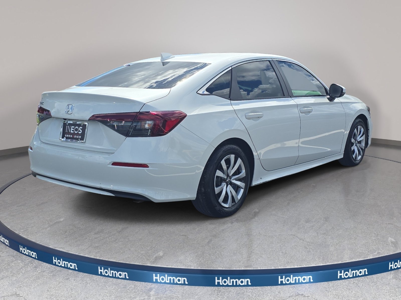 Used 2025 White Honda LX image 6