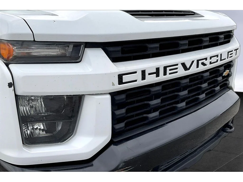 Used 2023 Summit White Chevrolet Custom image 20