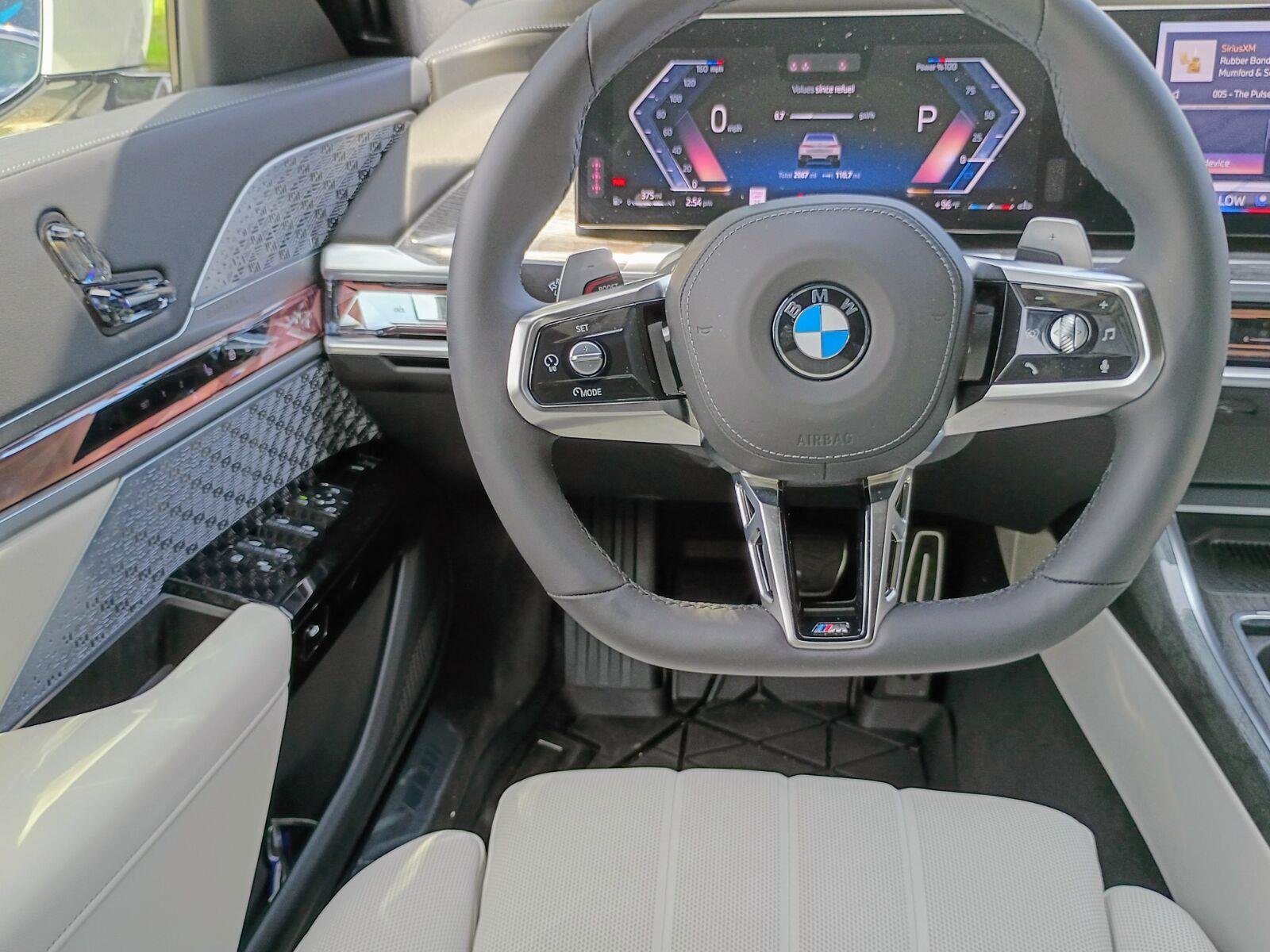 Used 2025 Mineral White Metallic BMW 760i xDrive image 18
