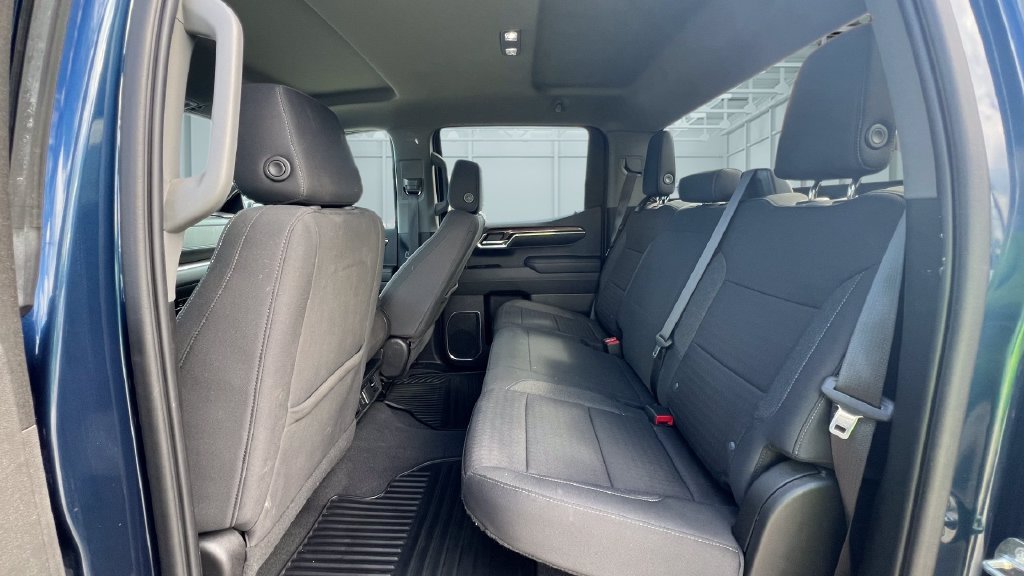 2023 Chevrolet Silverado 1500 LT - Photo 30
