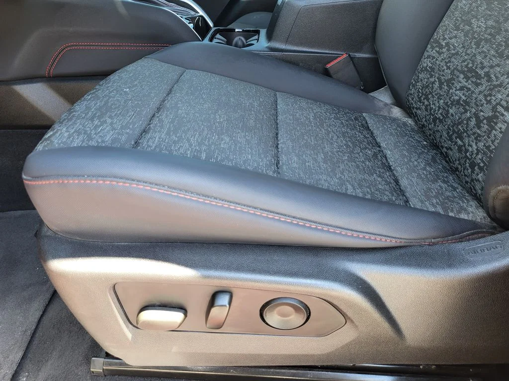 Used 2024 Radiant Red Tintcoat Chevrolet Z71 image 19