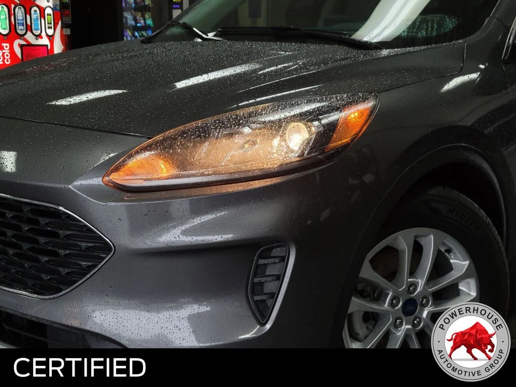 Used 2022 Gray Ford SE image 10