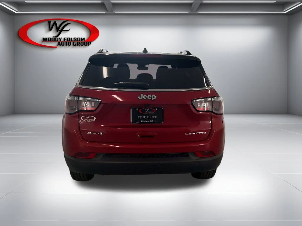 New 2026 Red Hot Pearl-Coat Exterior Paint Jeep Limited image 7