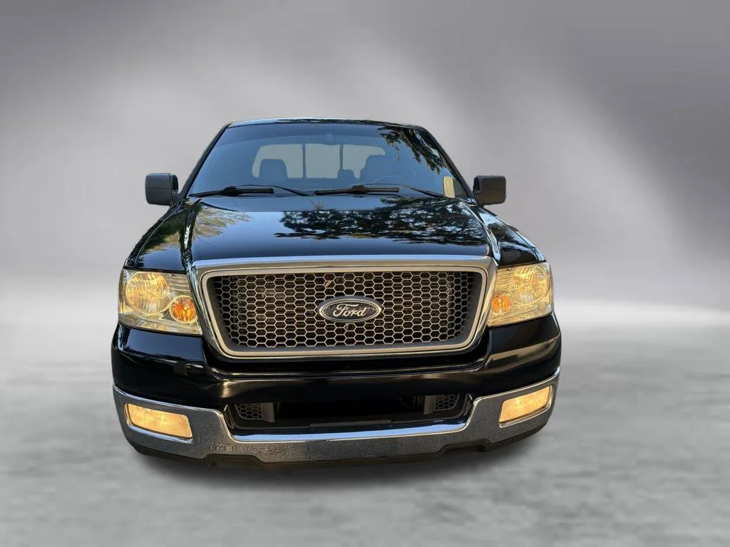 Used 2005 Black Ford XLT image 2