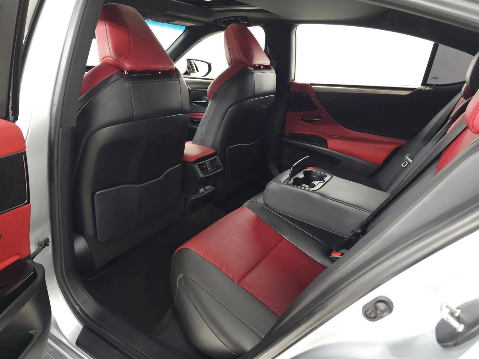 Certified Used 2023 Iridium 1l2 Lexus F SPORT Handling image 33