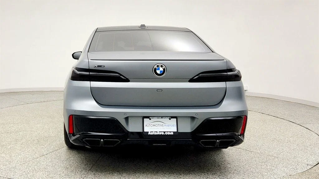 Used 2023 Frozen Pure Grey Metallic BMW 760i xDrive w/ Exec & Driving Assist. Pro & M Sport Pro Packages image 6