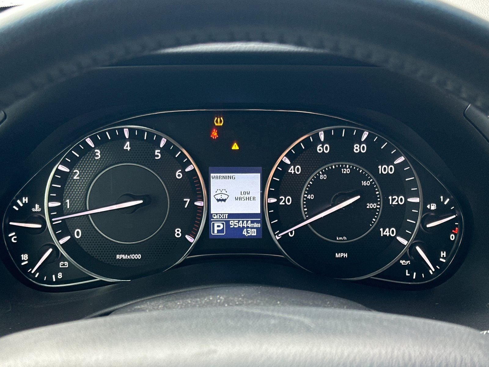 Used 2017 Pearl White Nissan Platinum image 24
