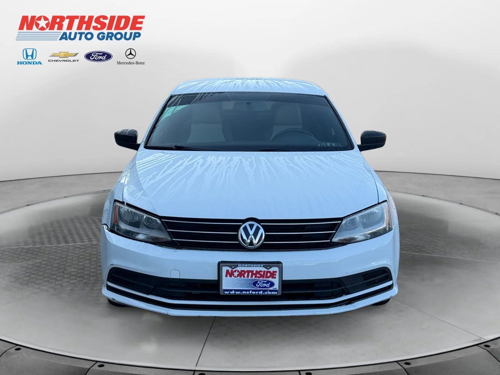 Used 2016  Volkswagen 1.8T Sport image 2