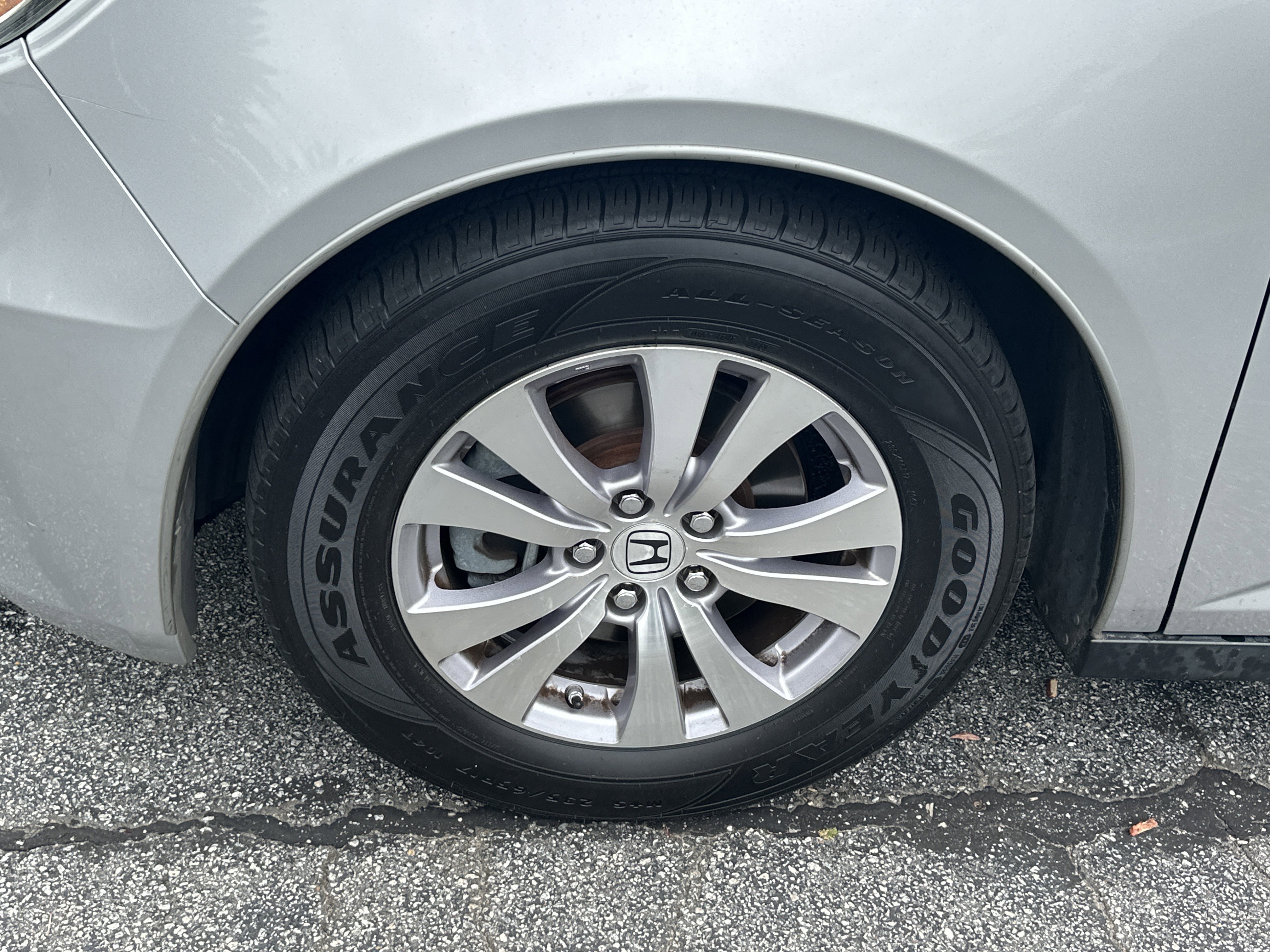Used 2014 Alabaster Silver Metallic Honda EX-L image 12