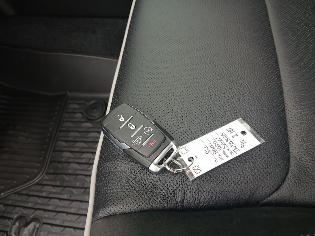 2026 RAM 1500 Laramie - Photo 43