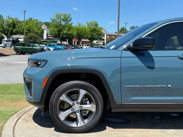 New 2026 Steel Blue Exterior Paint Jeep Limited image 12