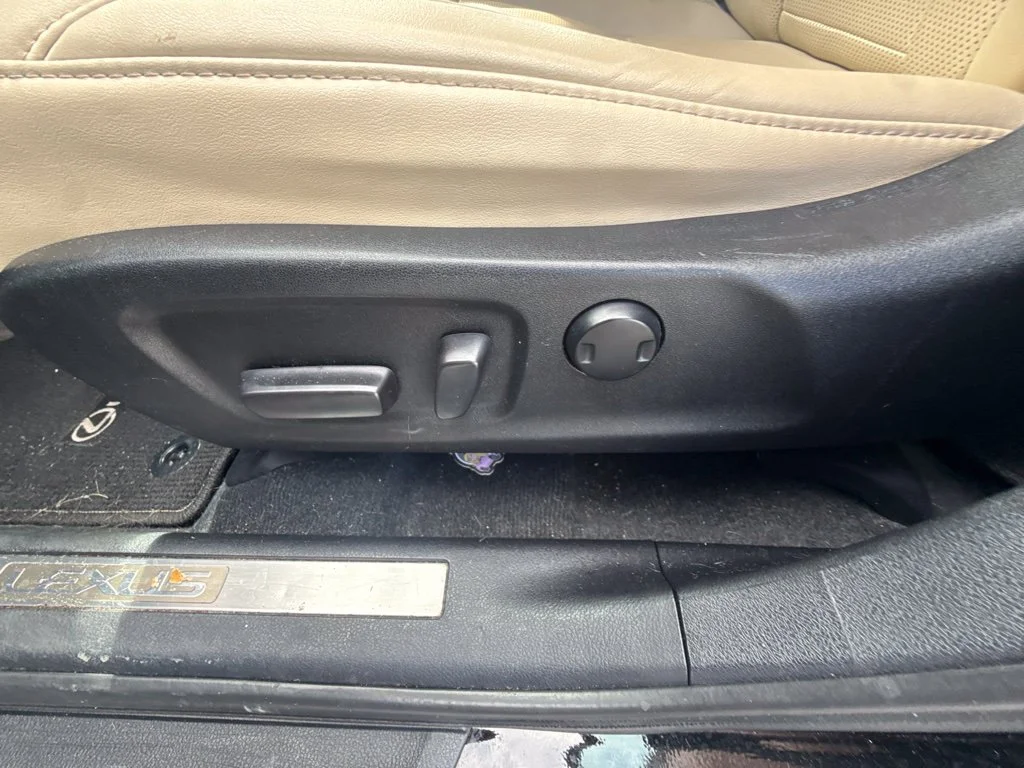 Used 2021 Black Lexus 350 image 13