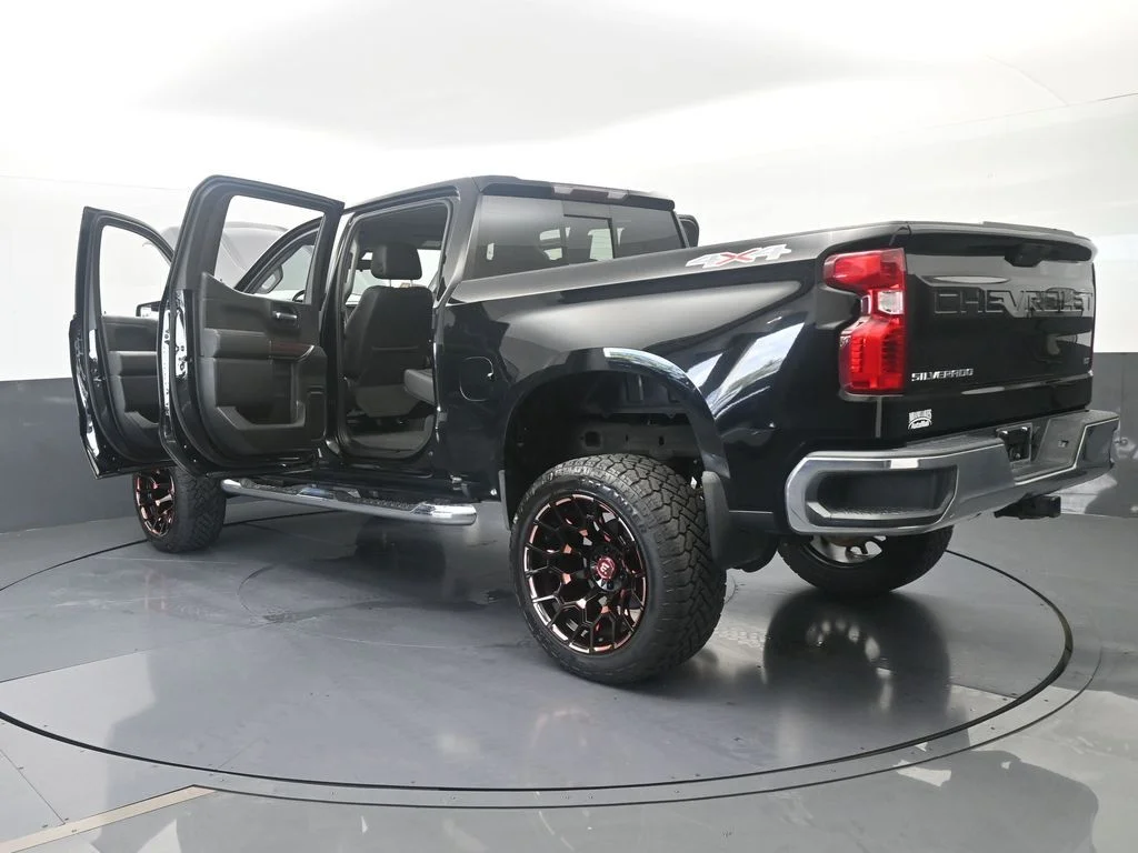 Used 2019 Black Chevrolet LT image 72