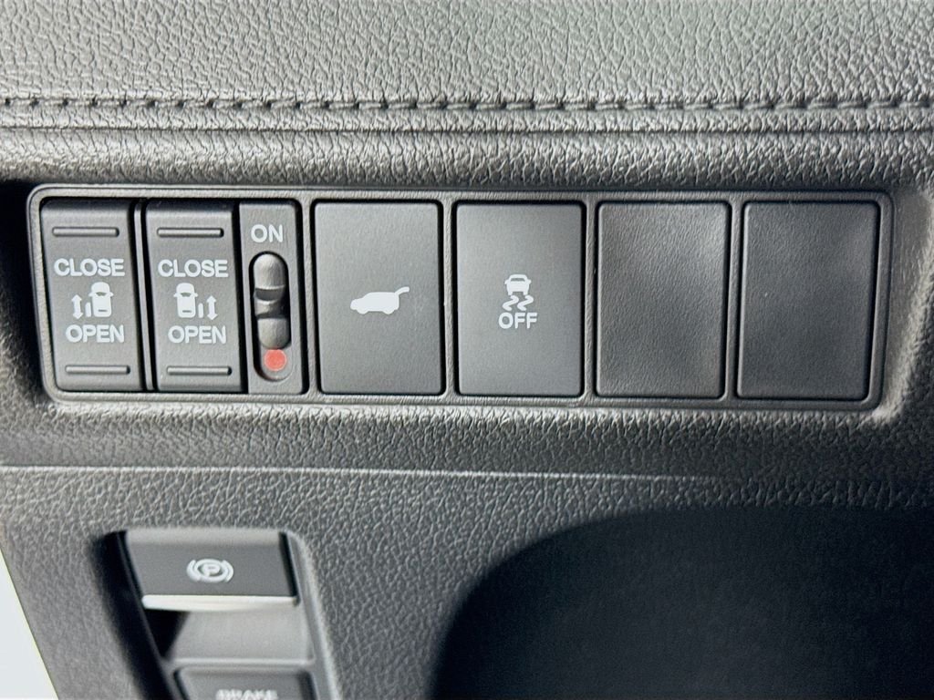 2026 Honda Odyssey EX-L - Photo 13