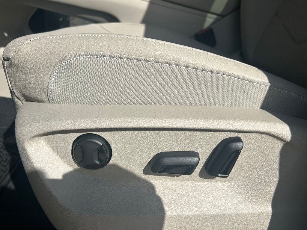 New 2026 Silver Volkswagen SE w/Technology image 50