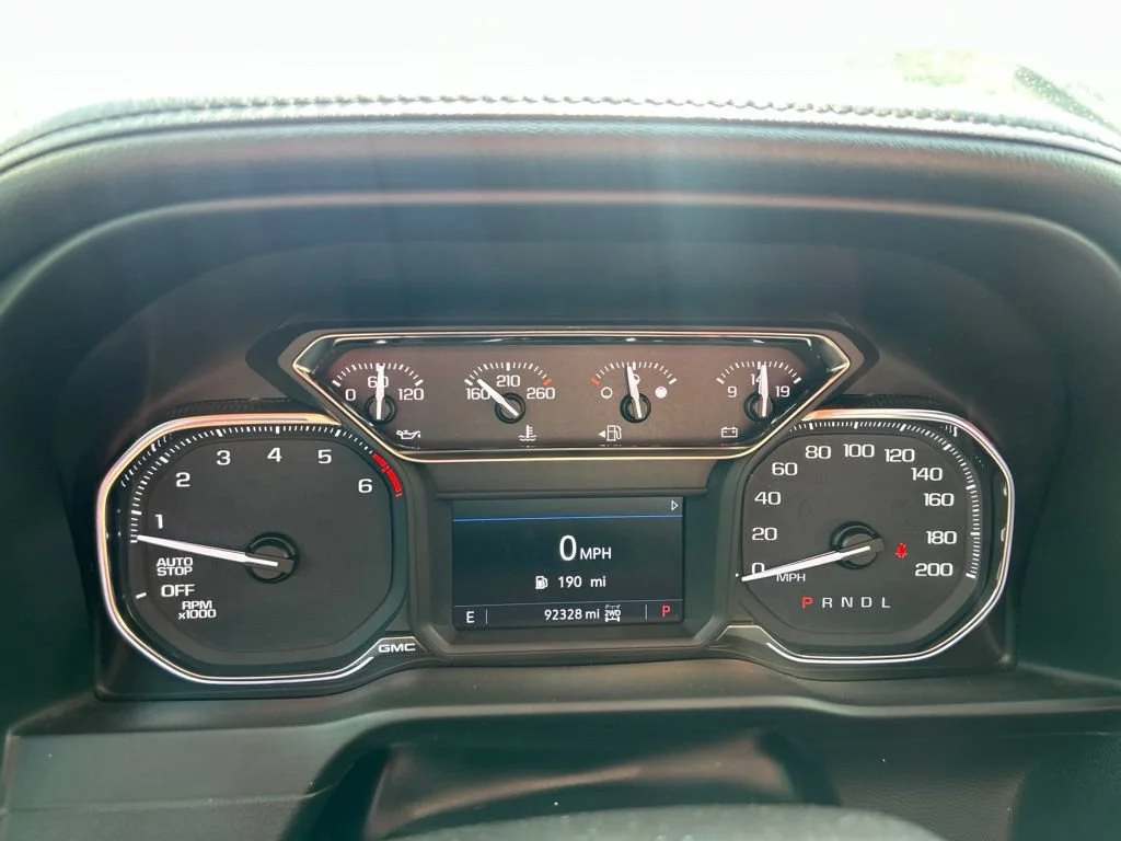 Used 2019  GMC Elevation image 23