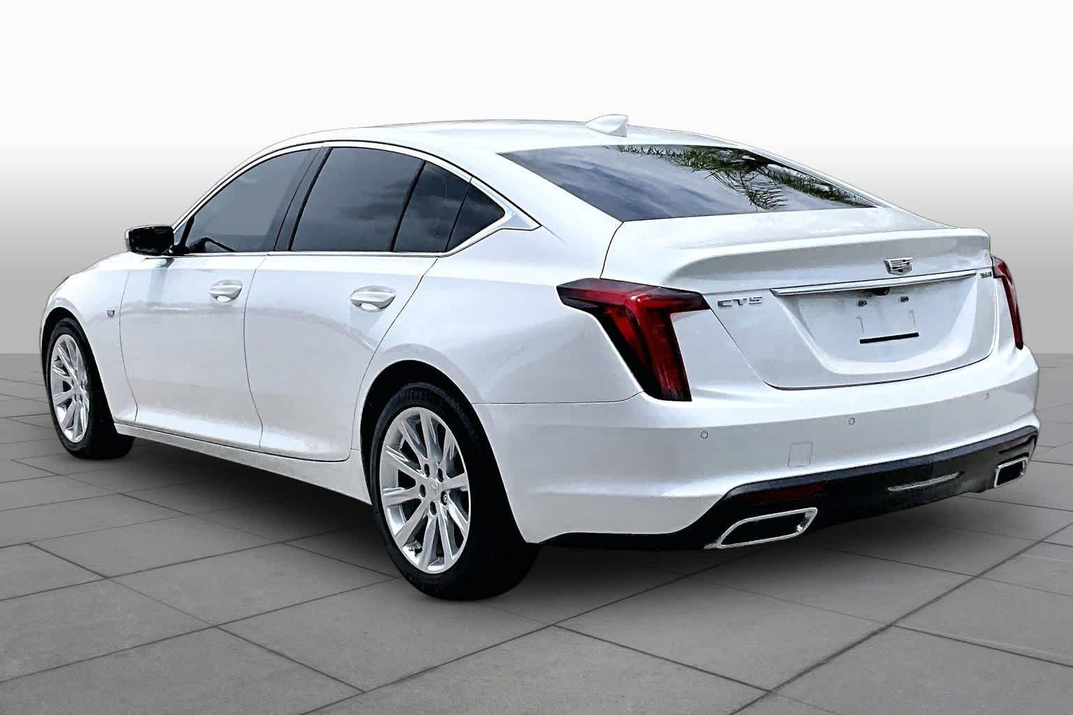 Used 2023 CRYSTAL WHITE TRICOAT Cadillac Luxury image 22