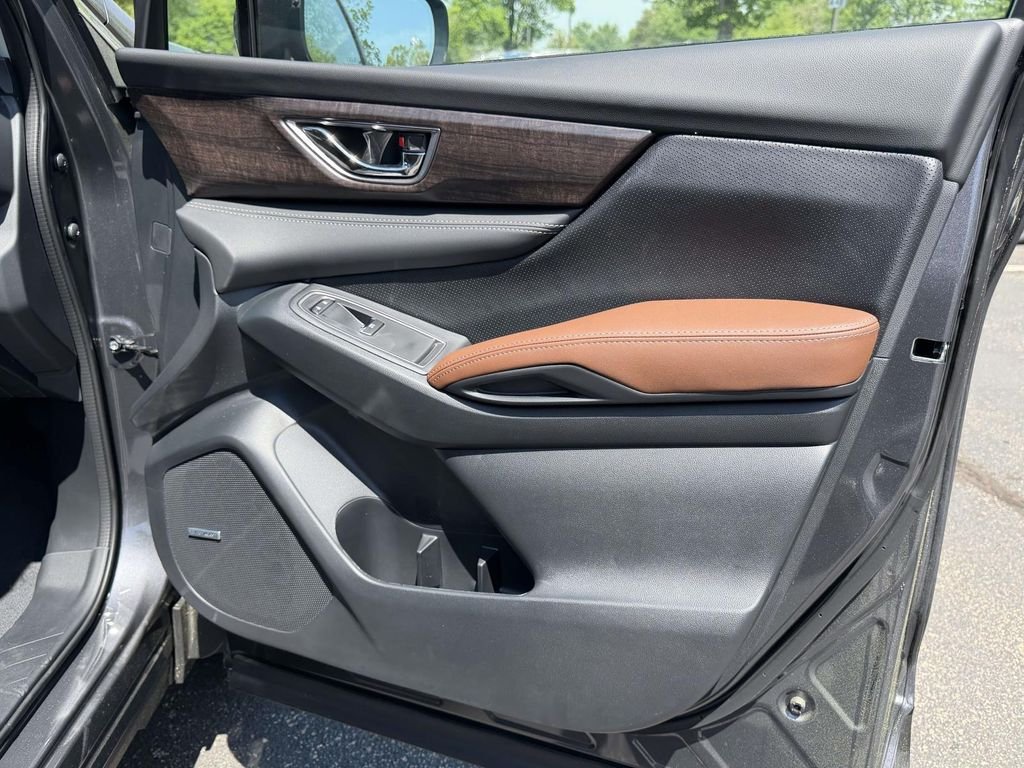 New 2026 MAGNETITE GRAY METALLIC Subaru Touring 7-Passenger image 8