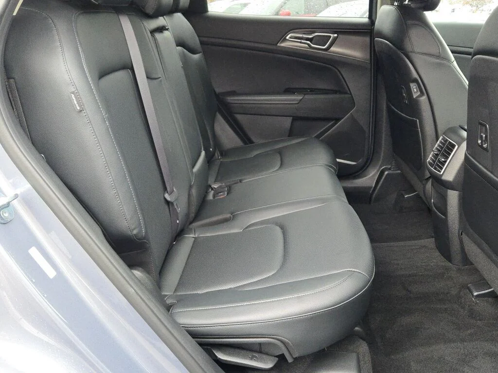 2024 Kia Sportage EX - Photo 9