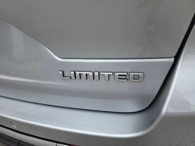 Certified Used 2024 Silver Jeep Limited image 12