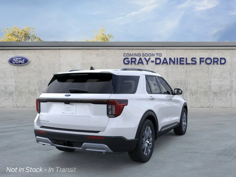 New 2026 Star White Metallic Tri-Coat Ford Platinum™ image 8