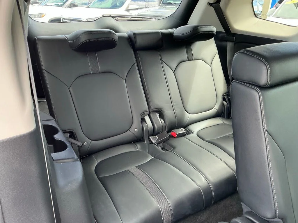 Used 2024 Red Honda EX-L image 22