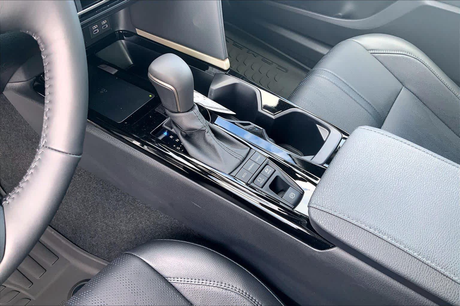 New 2026 Wind Chill Pearl Toyota XSE image 7
