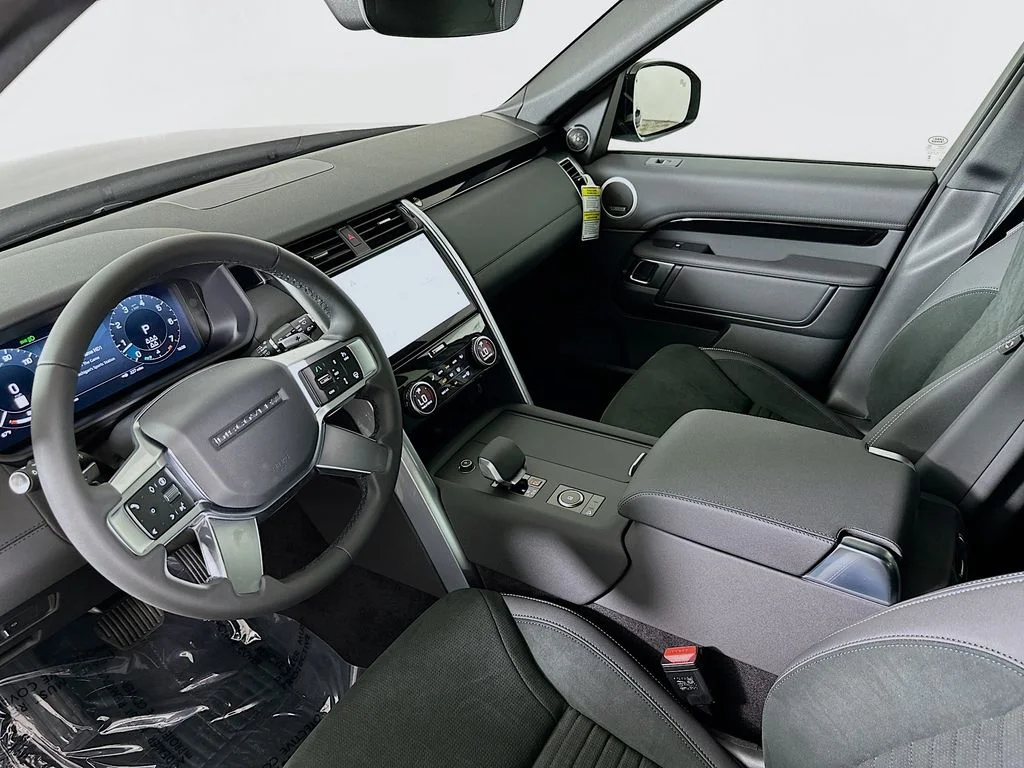New 2026 Santorini Black Land Rover S image 10
