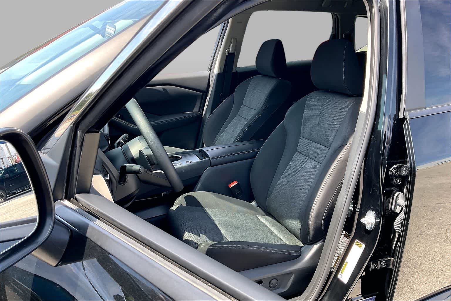Used 2024 Super Black Nissan SV image 9