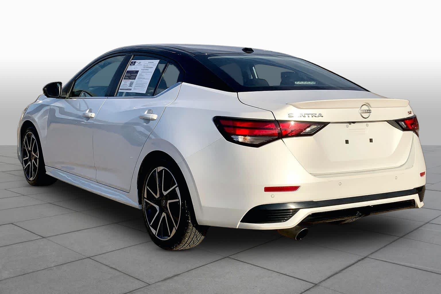 Used 2025 Aspen White Tricoat/Super Black Nissan SR image 12