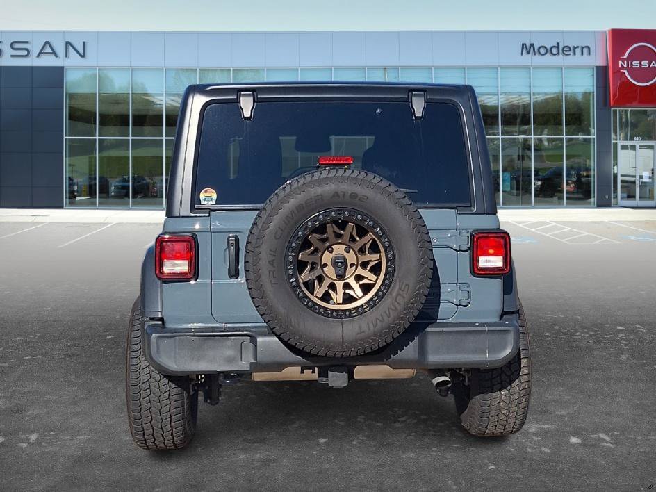 Used 2025 Anvil Clearcoat Jeep Sport S image 24
