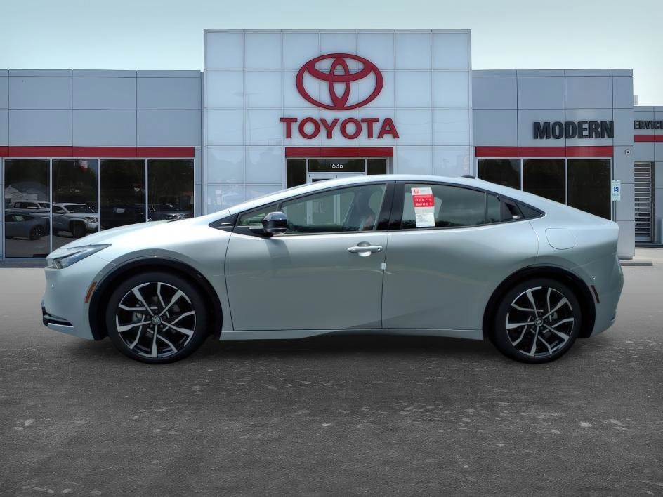 New 2026 Cutting Edge Toyota XSE Premium image 2