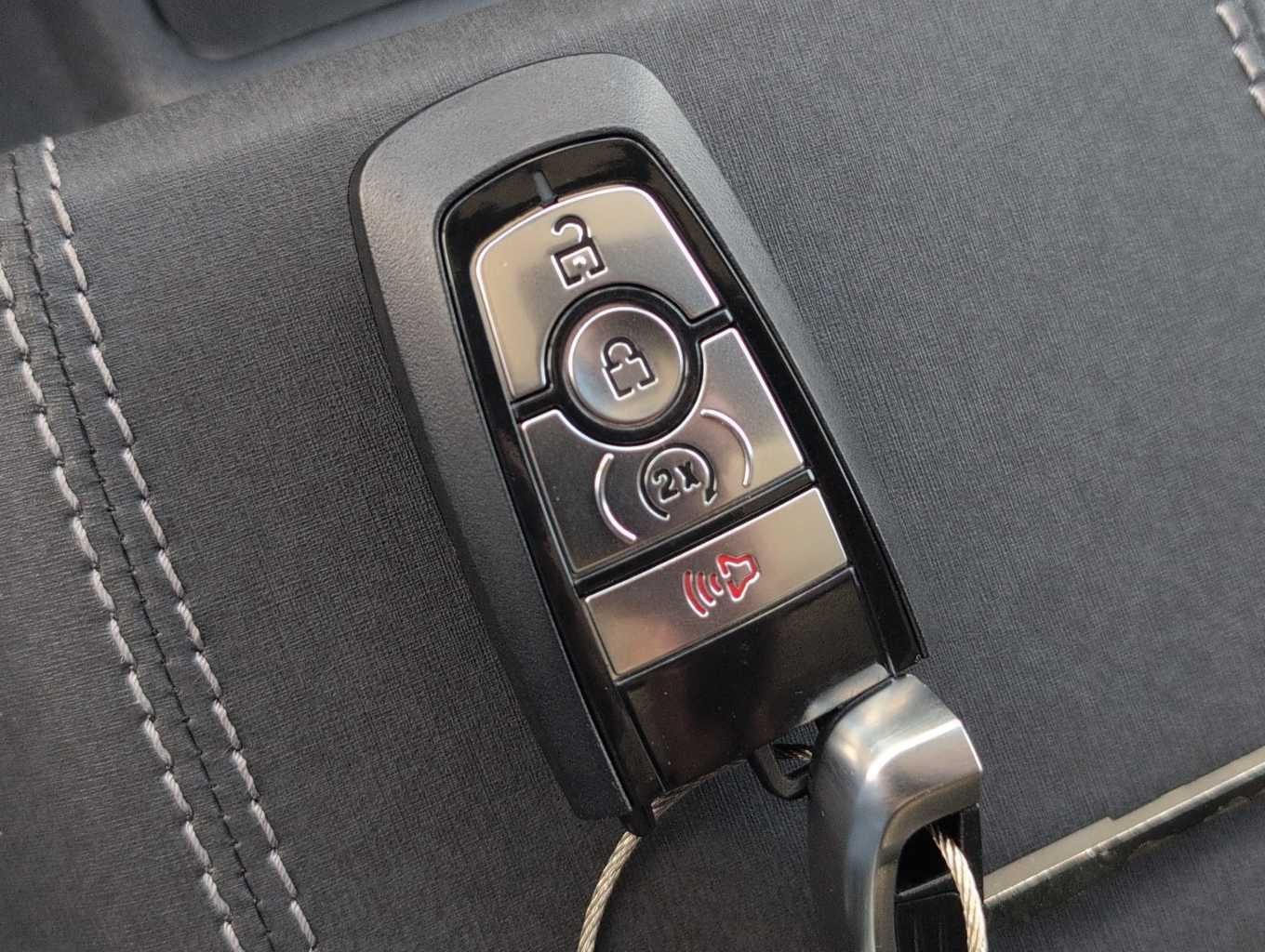 New 2026 Avalanche Gray Ford Badlands® image 25