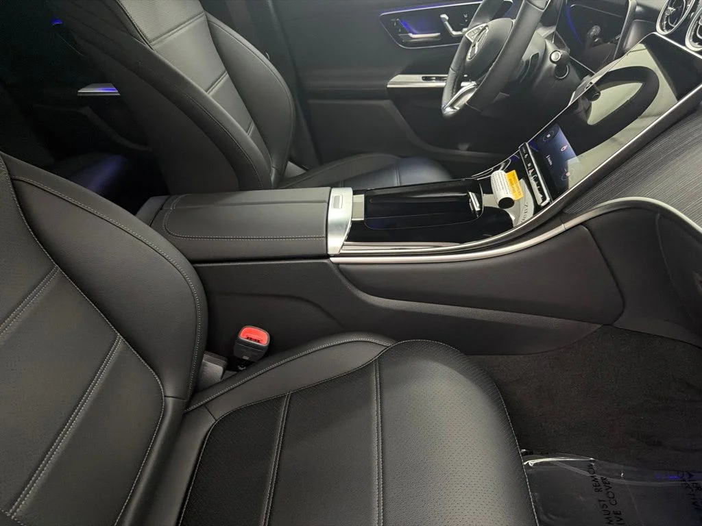 New 2027 Black Mercedes-Benz GLC 300 image 29